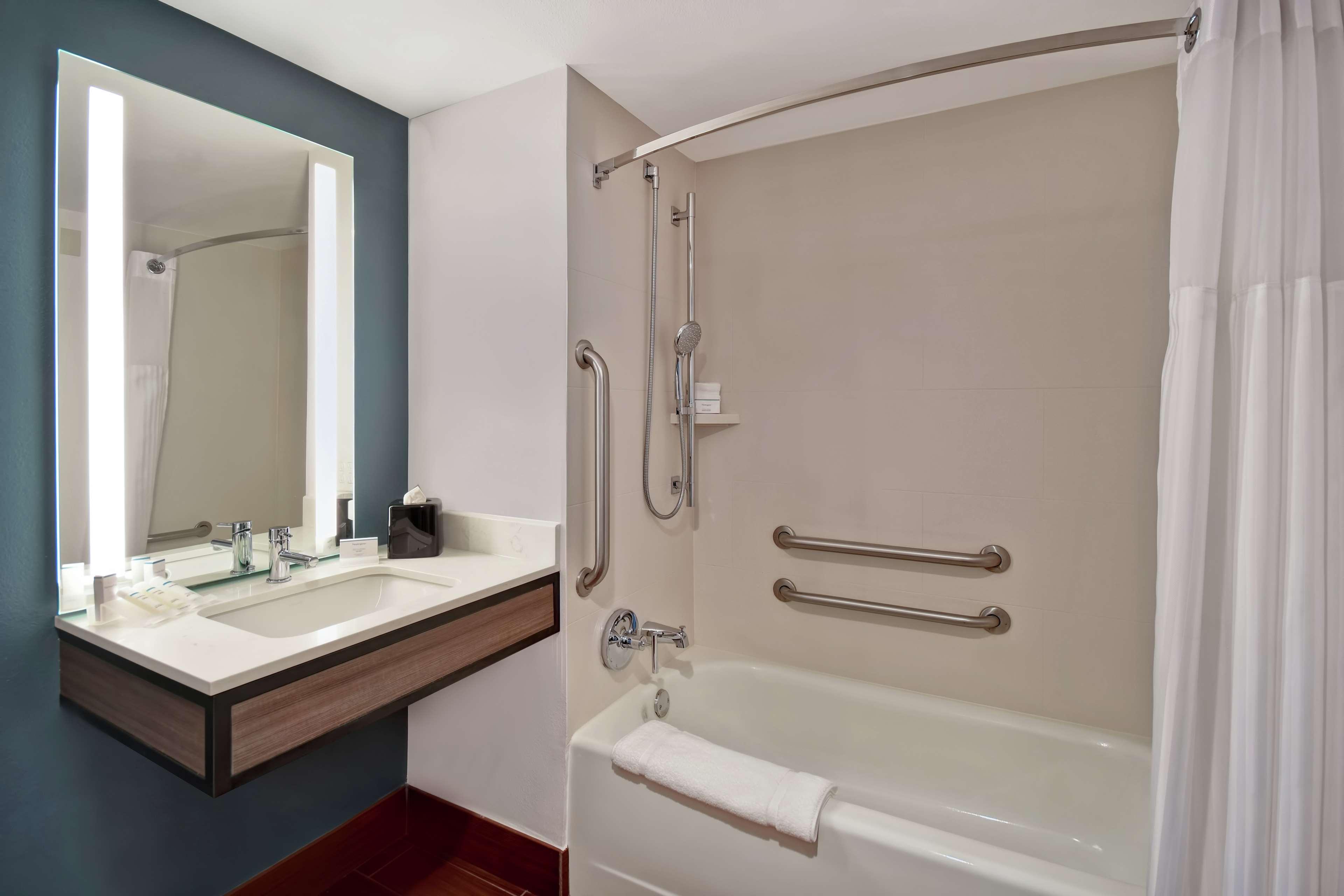 Hilton Garden Inn Houston/Galleria Area Zewnętrze zdjęcie