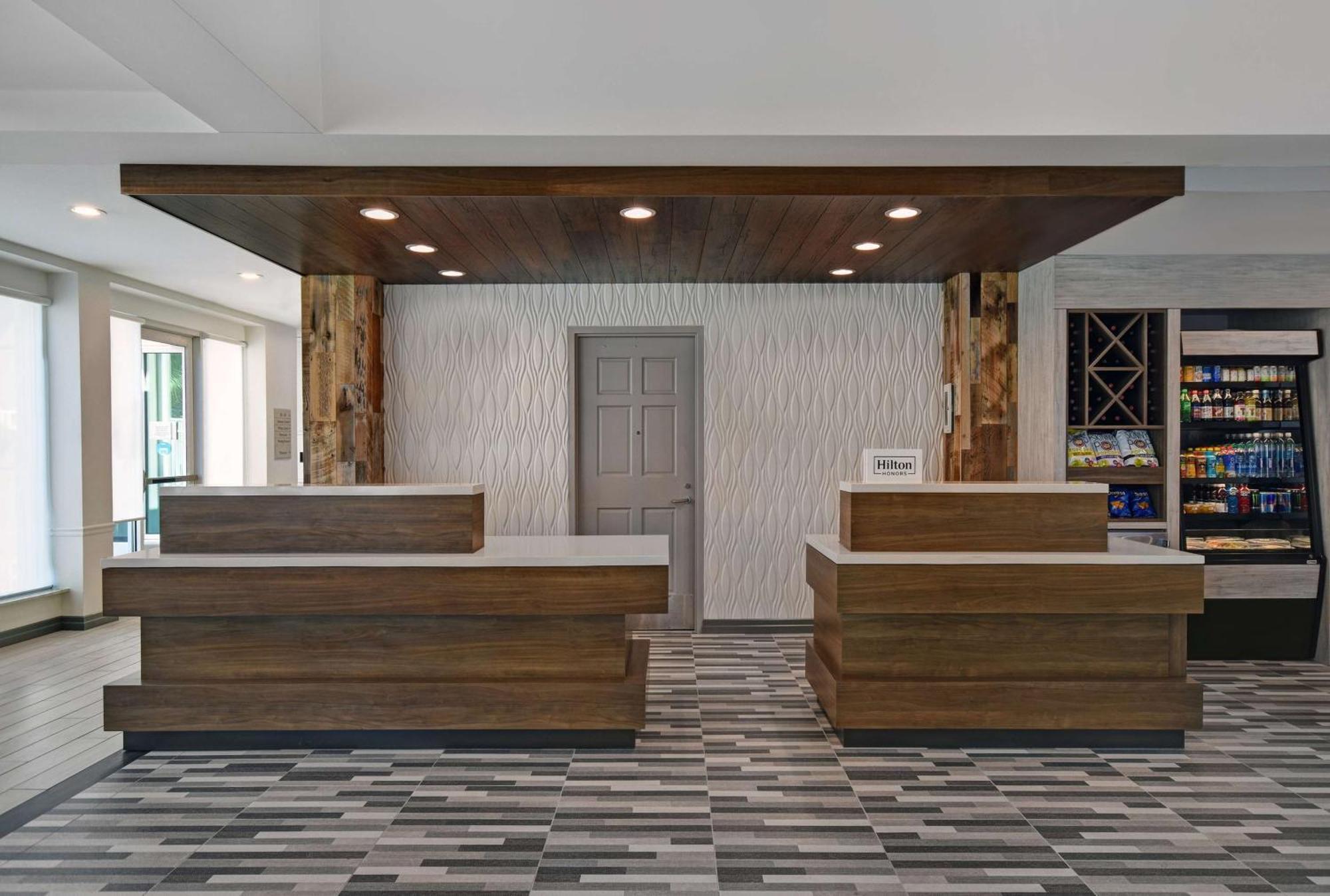 Hilton Garden Inn Houston/Galleria Area Zewnętrze zdjęcie