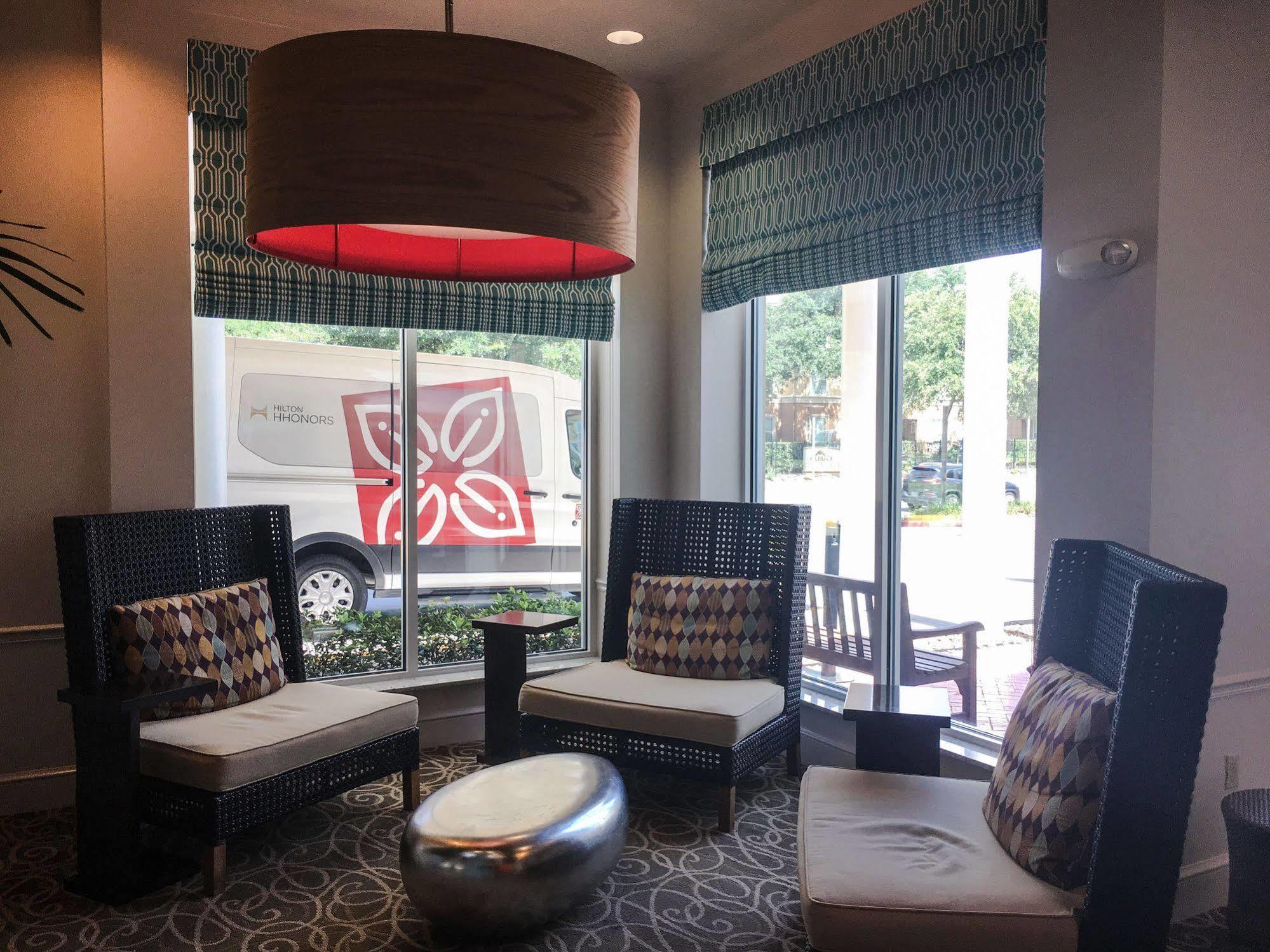 Hilton Garden Inn Houston/Galleria Area Zewnętrze zdjęcie
